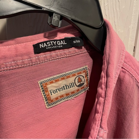 Nasty Gal Pink Distressed Crop Shirt Jacket - Picture 3 of 7
